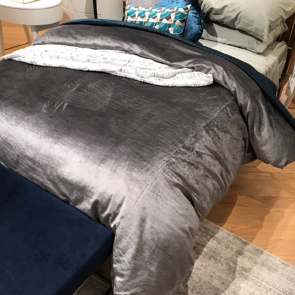 West elm king duvet